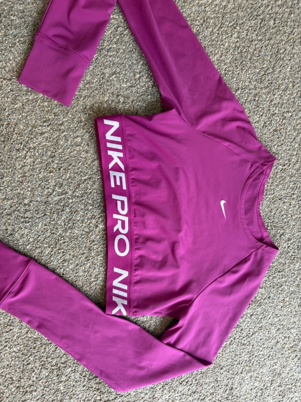 Nike pro long sleeve cropped
